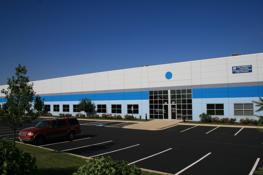 7950 W 185th St, Tinley Park, IL for lease - Building Photo - Image 3 of 9