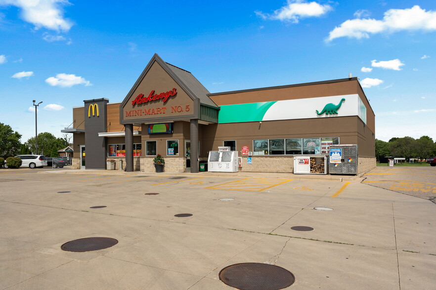 1400 14th St NW, Austin, MN for sale - Building Photo - Image 3 of 74