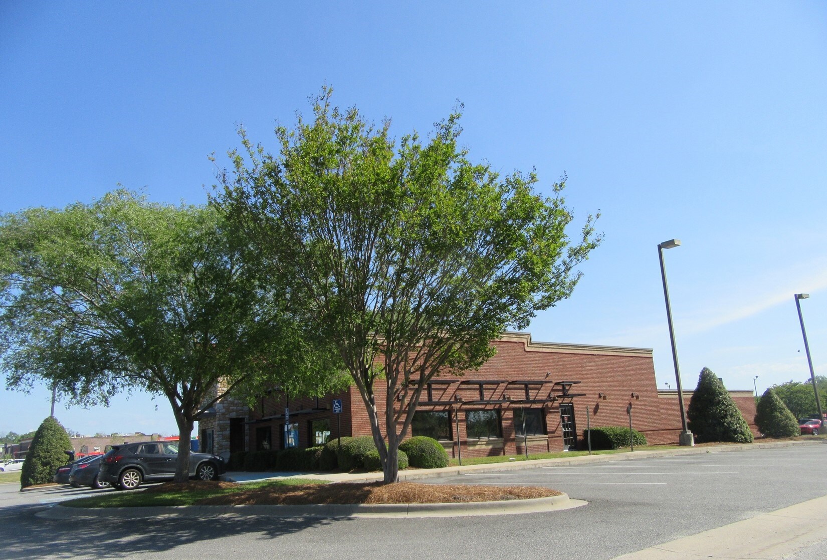 5460 Augusta Rd, Savannah, GA 31408 Garden City Former Applebee's