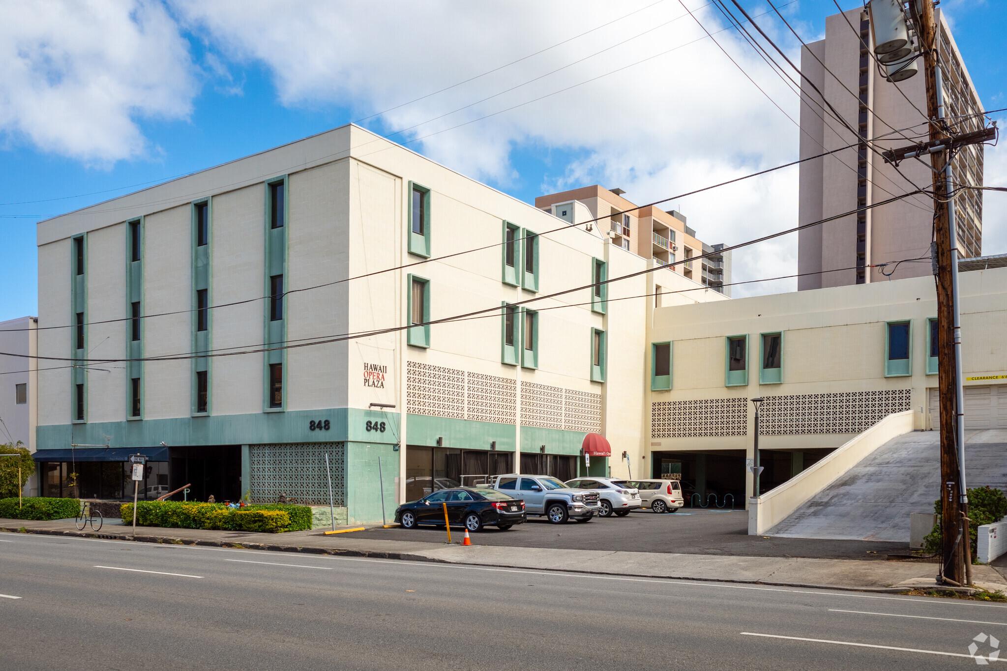 848 S Beretania St, Honolulu, HI for lease Primary Photo- Image 1 of 8