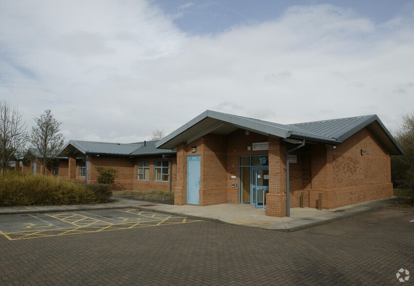 Ffordd Richard Davies, St Asaph for lease - Building Photo - Image 3 of 3