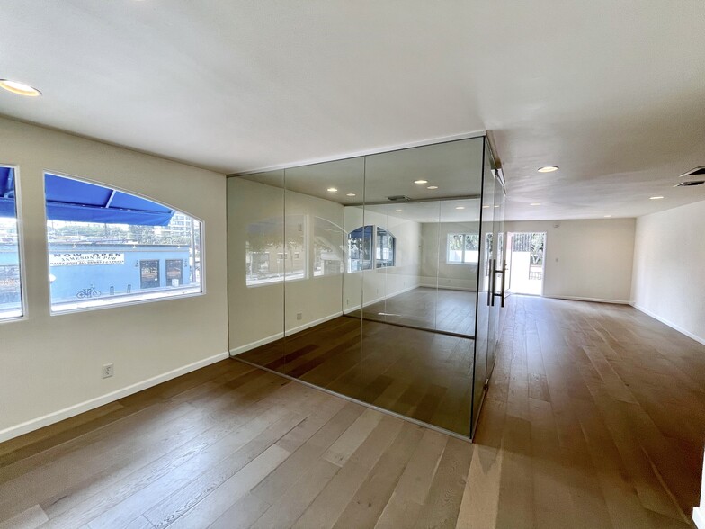 2654 Main St, Santa Monica, CA for lease - Interior Photo - Image 3 of 7