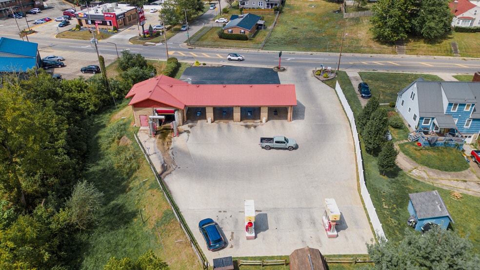 Marietta, Ohio Carwash Portfolio portfolio of 2 properties for sale on LoopNet.com - Building Photo - Image 2 of 17