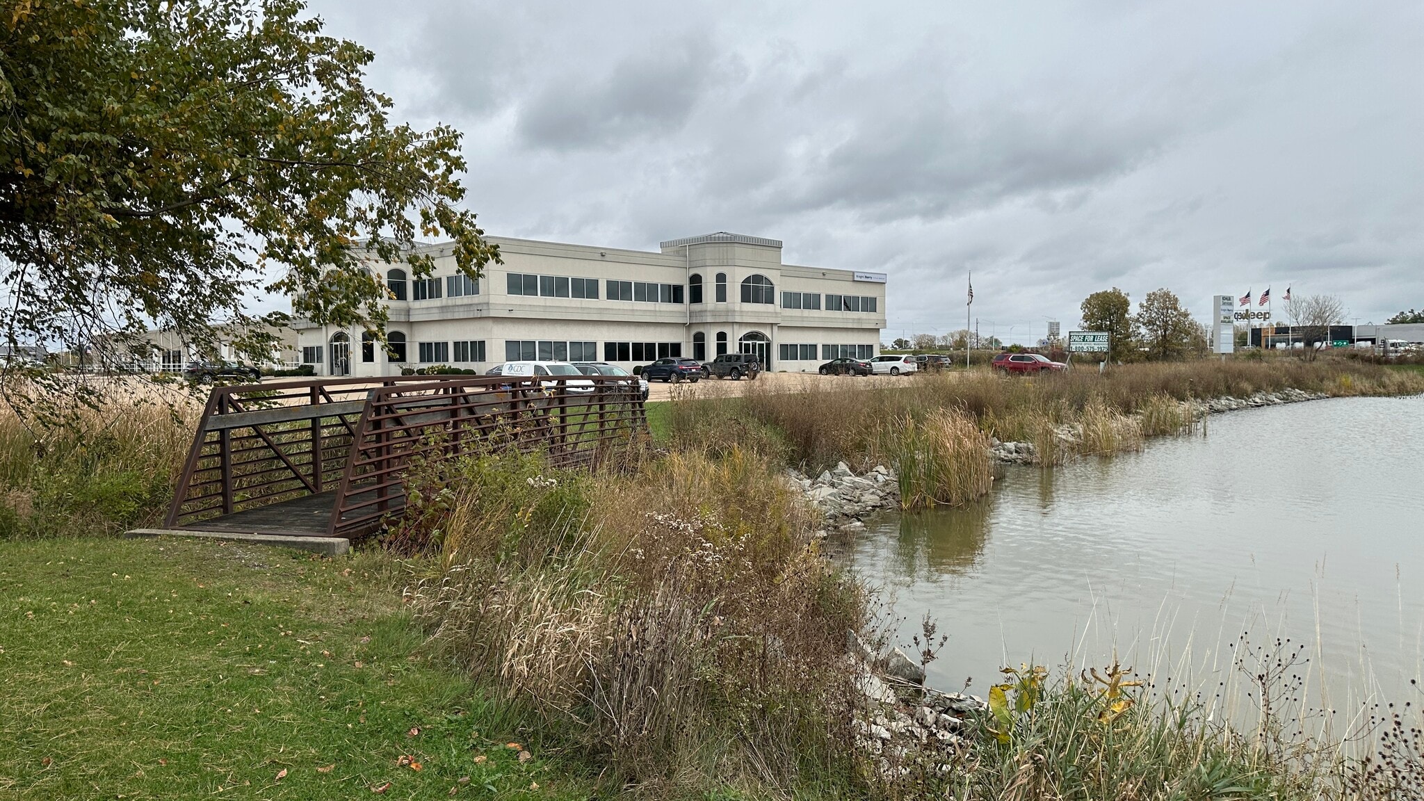 3051 Progress Way, Kaukauna, WI for lease Building Photo- Image 1 of 2