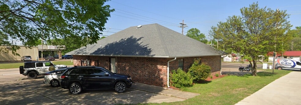 2501 Summerhill Rd, Texarkana, TX for sale - Building Photo - Image 2 of 10