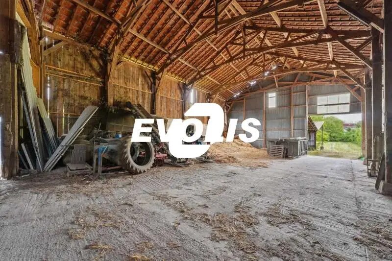 Land in Le Thillay for lease - Building Photo - Image 1 of 12