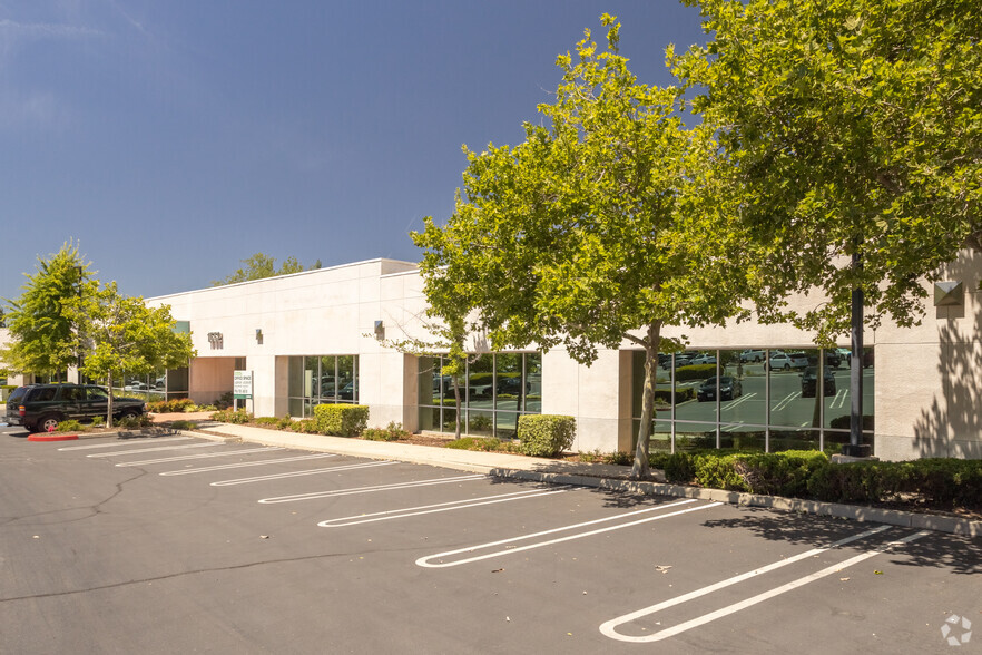 1552 Eureka Rd, Roseville, CA for lease - Building Photo - Image 2 of 25