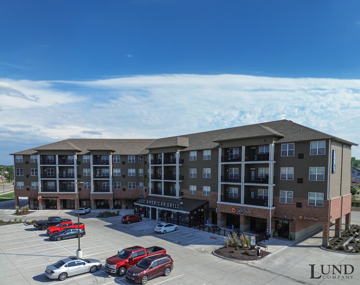 1341 W 6th St, Papillion, NE for sale - Primary Photo - Image 1 of 1