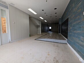 Retail in Valdetorres de Jarama, Madrid for lease Interior Photo- Image 1 of 3