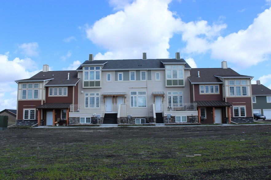 3313 C 5 Way E, West Fargo, ND for sale - Primary Photo - Image 1 of 1