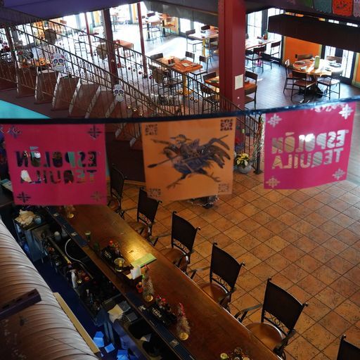 325 State St, Schenectady, NY for sale - Interior Photo - Image 2 of 31