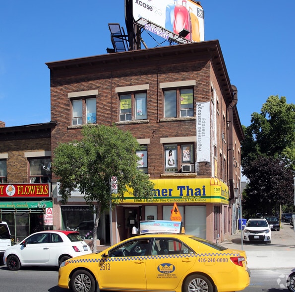 1018 St Clair Ave W, Toronto, ON M6E 1A4 1018 St Clair Ave W, Toronto, ON M6E 1A4