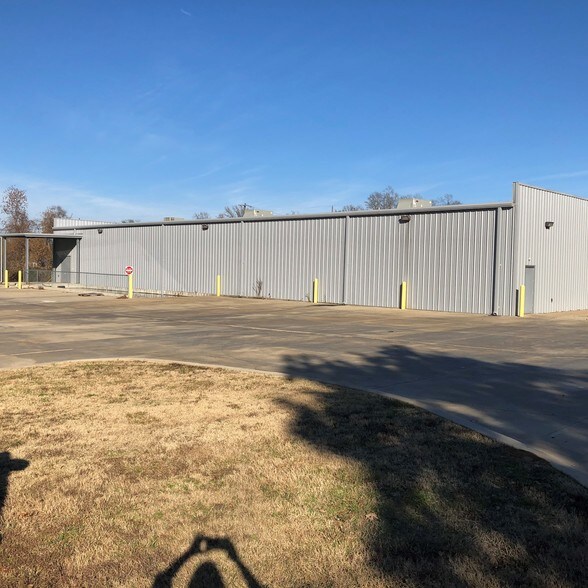 1190 S Arkansas St, Springhill, LA for lease - Building Photo - Image 2 of 6