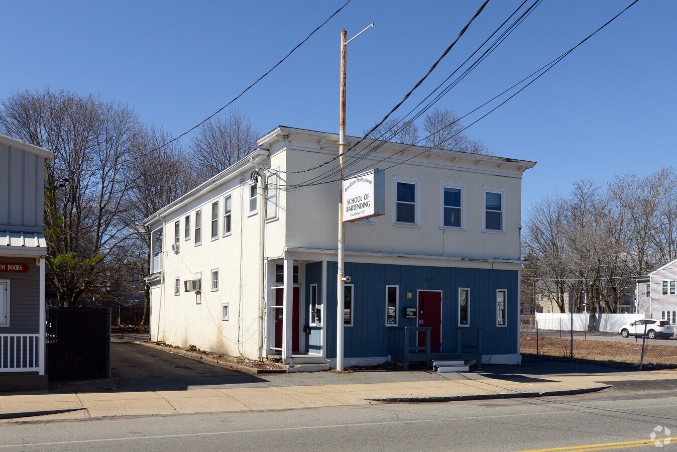 660 N Main St, Brockton, MA 02301