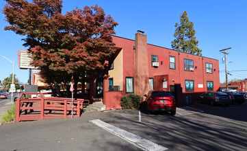 1849 Willamette St, Eugene, OR for lease Building Photo- Image 1 of 9