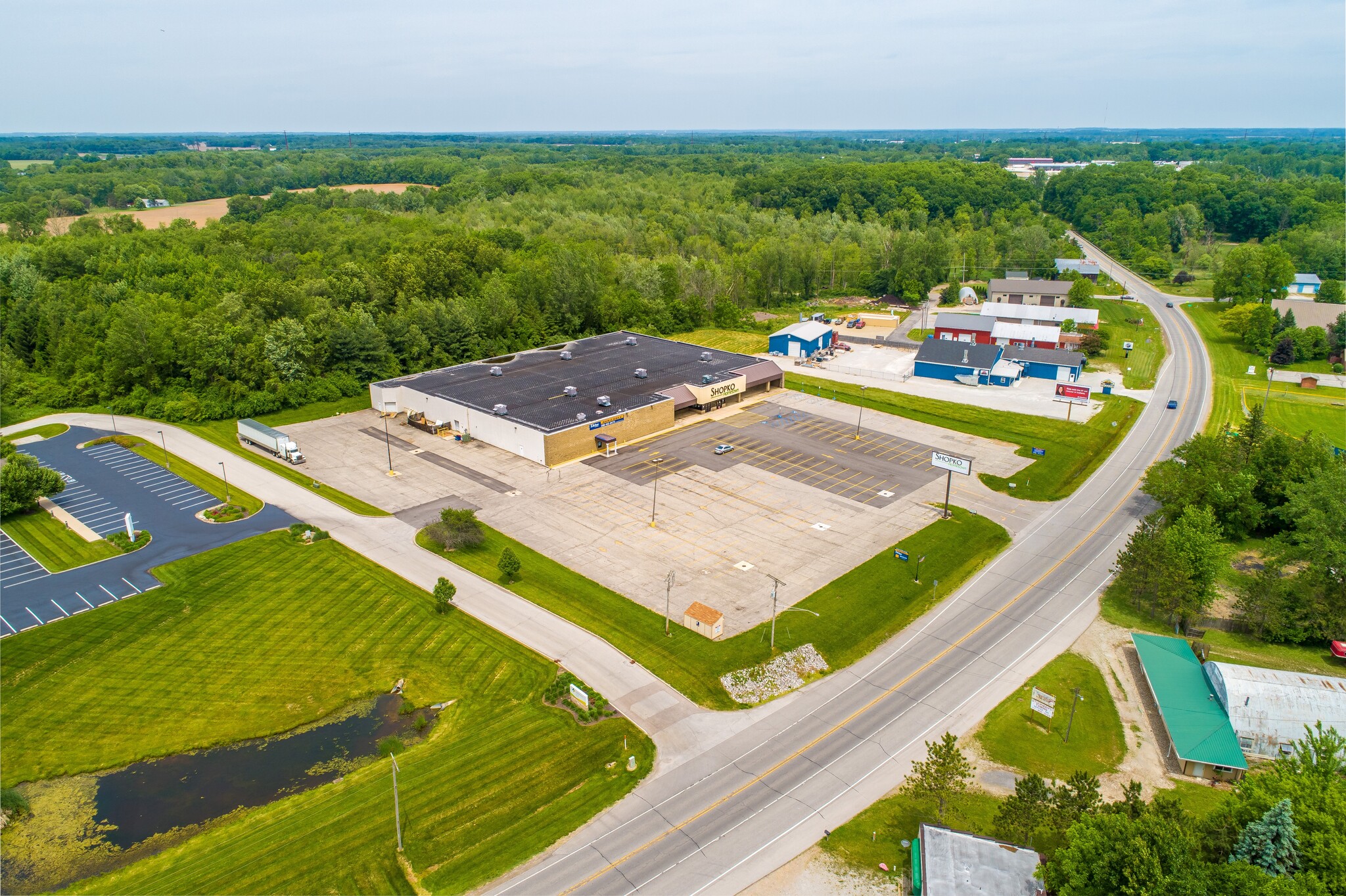 1101 N Indiana Ave, Syracuse, IN for sale Building Photo- Image 1 of 1