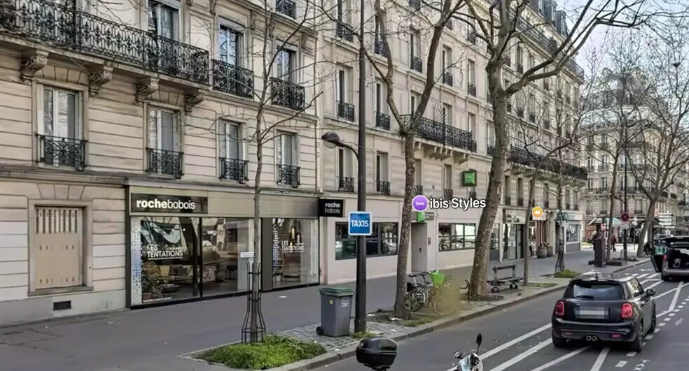 Retail in Paris for lease - Building Photo - Image 1 of 5