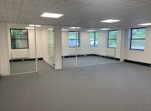 Bedford Rd, Petersfield for lease Interior Photo- Image 1 of 4