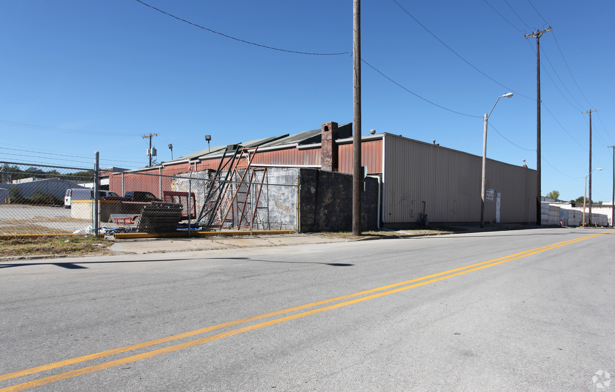 1630 Oakland Ave, Kansas City, MO for sale Primary Photo- Image 1 of 6