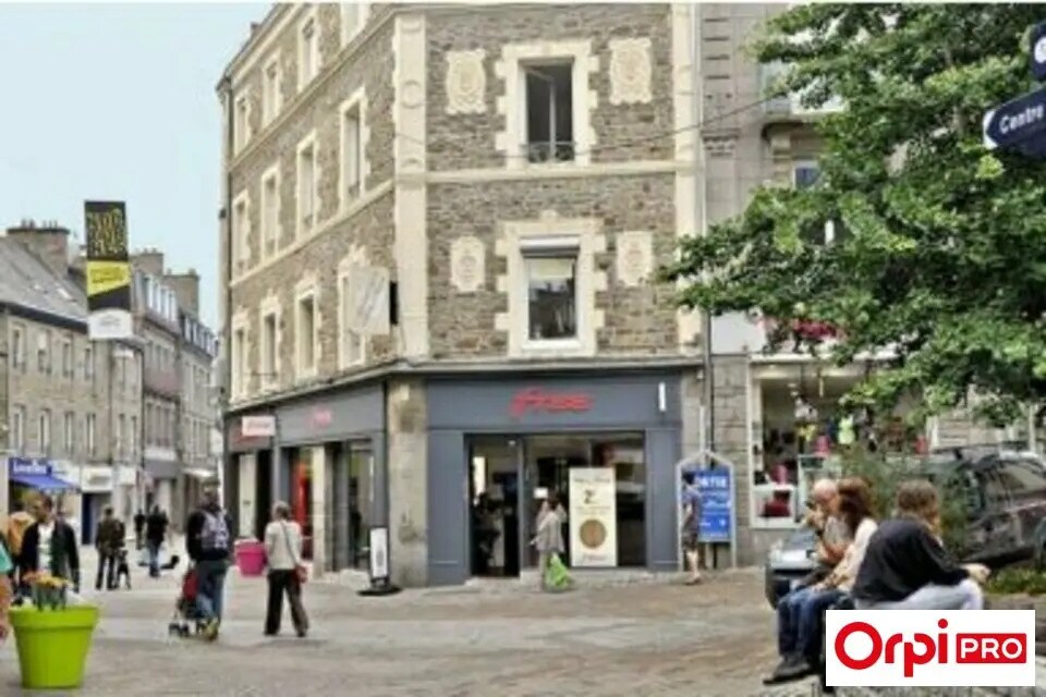 Office in Saint-Brieuc for lease Building Photo- Image 1 of 5