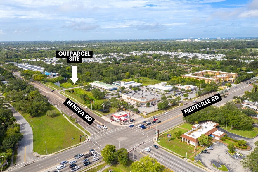 75 S Beneva Rd, Sarasota, FL for sale - Primary Photo - Image 3 of 13