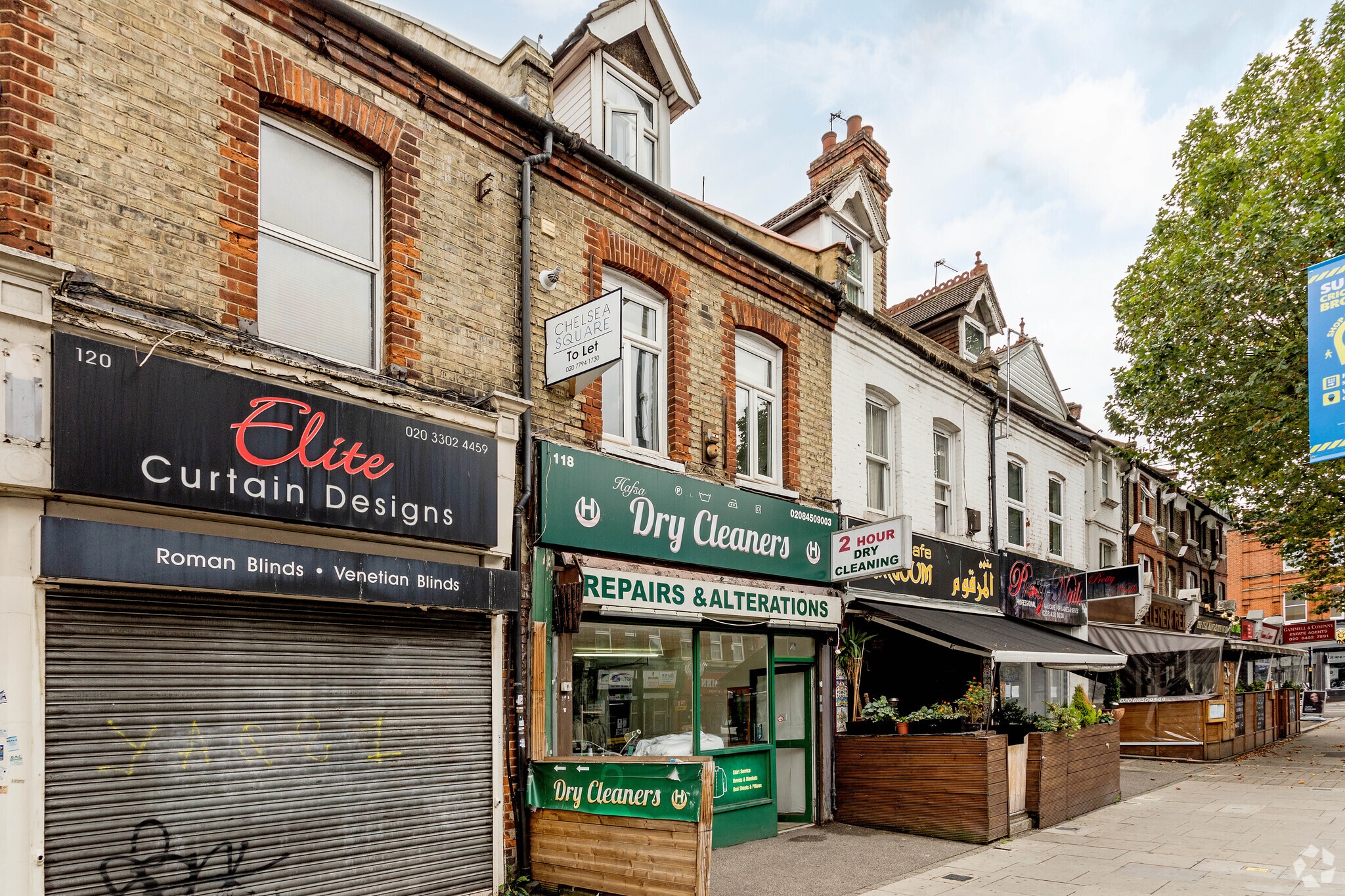118 Cricklewood Broa, London for sale Primary Photo- Image 1 of 1