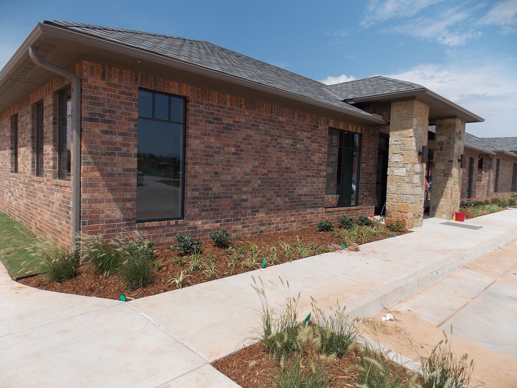 1630 Midtown Pl, Midwest City, OK for sale Primary Photo- Image 1 of 1