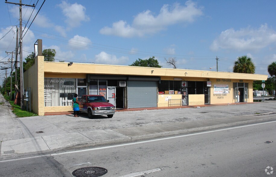4848-4860 NW 7th Ave, Miami, FL for lease - Primary Photo - Image 1 of 4