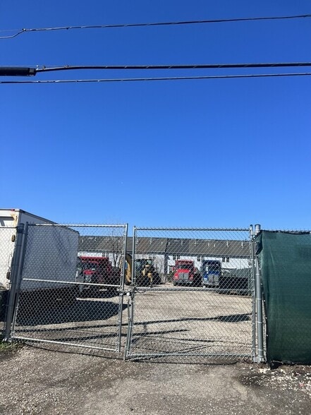 222 Arlington Ave, Staten Island, NY for lease - Building Photo - Image 3 of 3