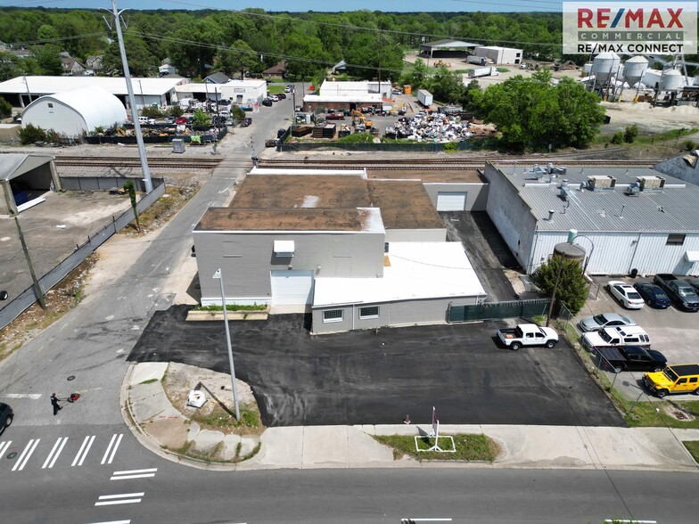 2850 Cromwell Rd, Norfolk, VA for lease - Building Photo - Image 3 of 37