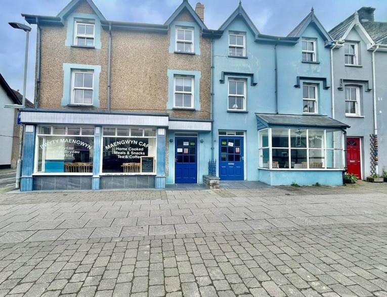 55 Heol Maengwyn, Machynlleth for sale - Primary Photo - Image 1 of 1