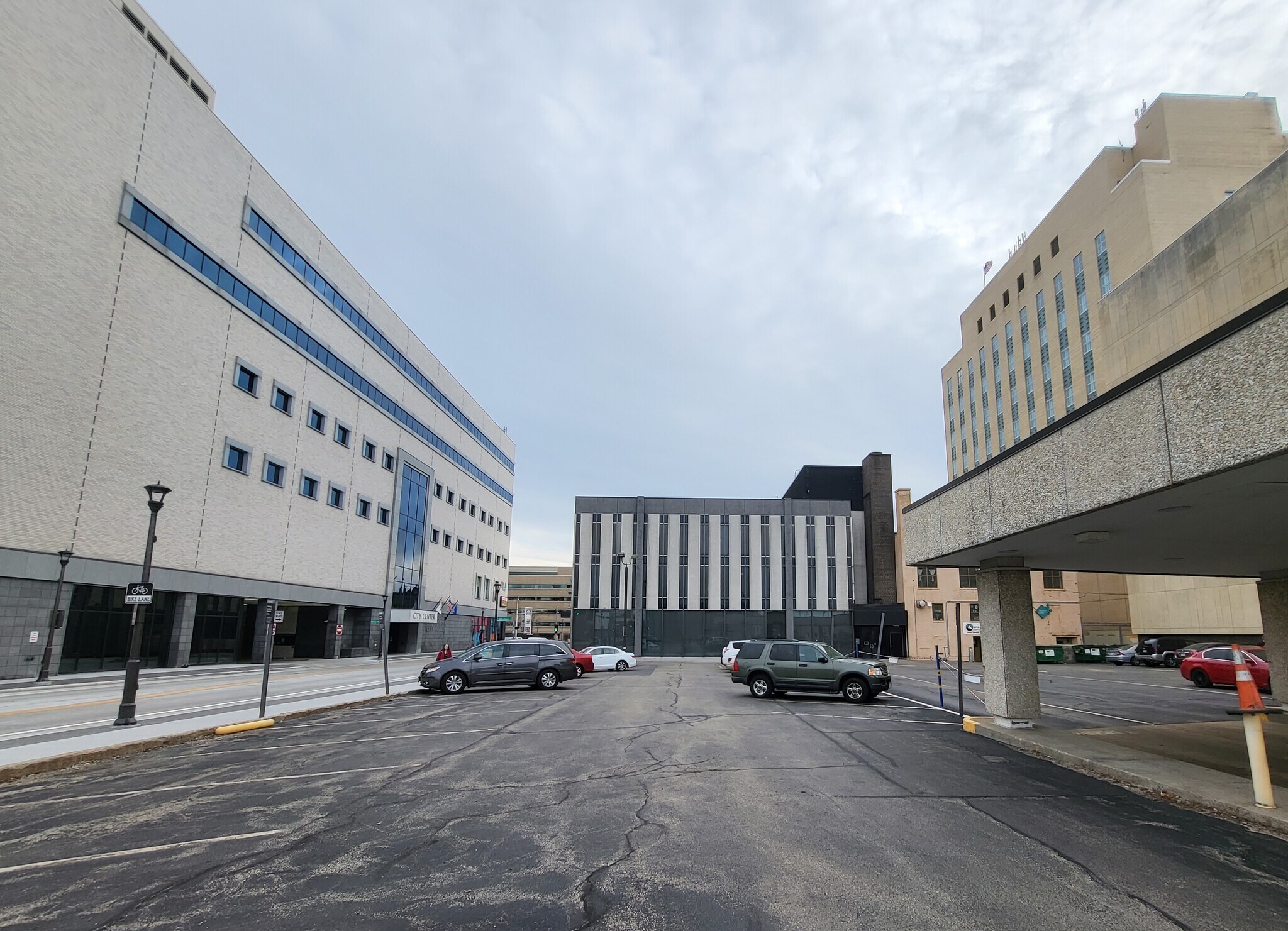 200 W College Ave, Appleton, WI 54911 Office/Retail for Lease