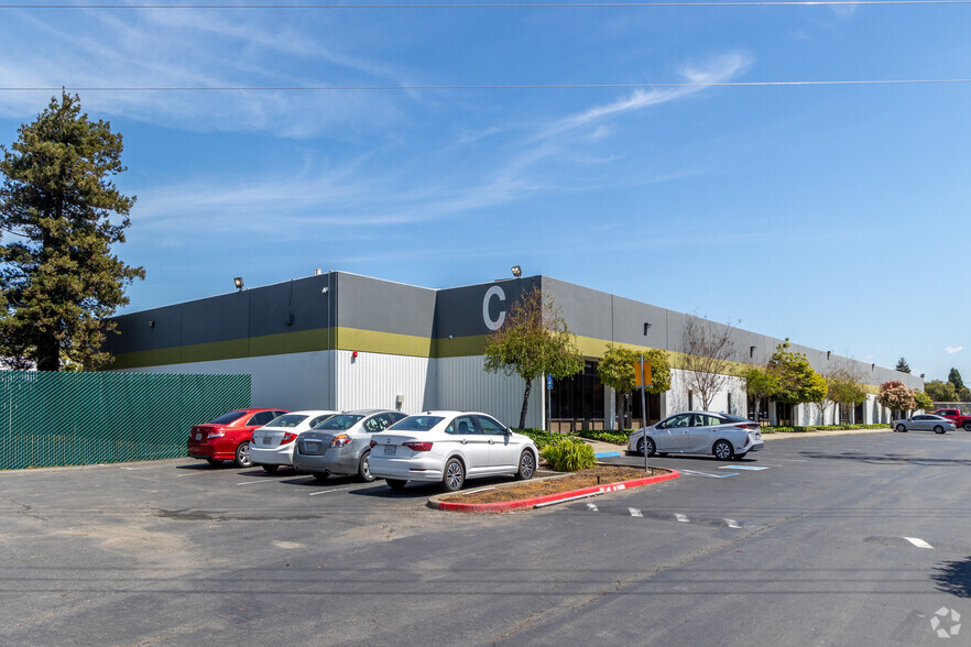 2050-2090 Edison Ave, San Leandro, CA for lease - Primary Photo - Image 1 of 8