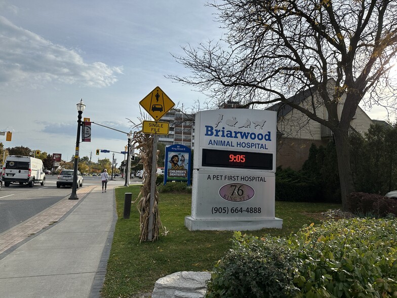 70 King St E, Hamilton, ON for lease - Building Photo - Image 3 of 34