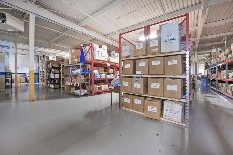 10 Fadem Rd, Springfield, NJ for lease - Interior Photo - Image 2 of 35