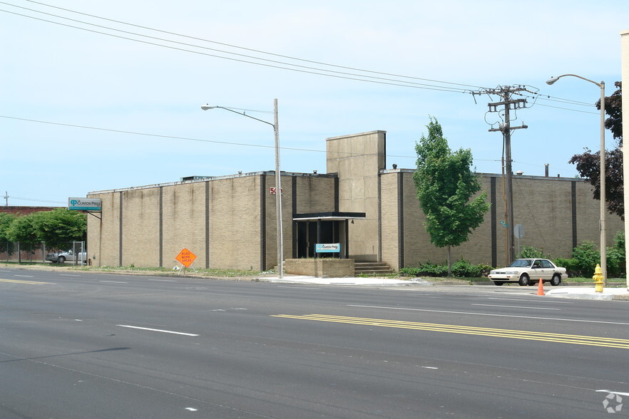 500 W 12th St, Erie, PA for sale - Primary Photo - Image 1 of 1