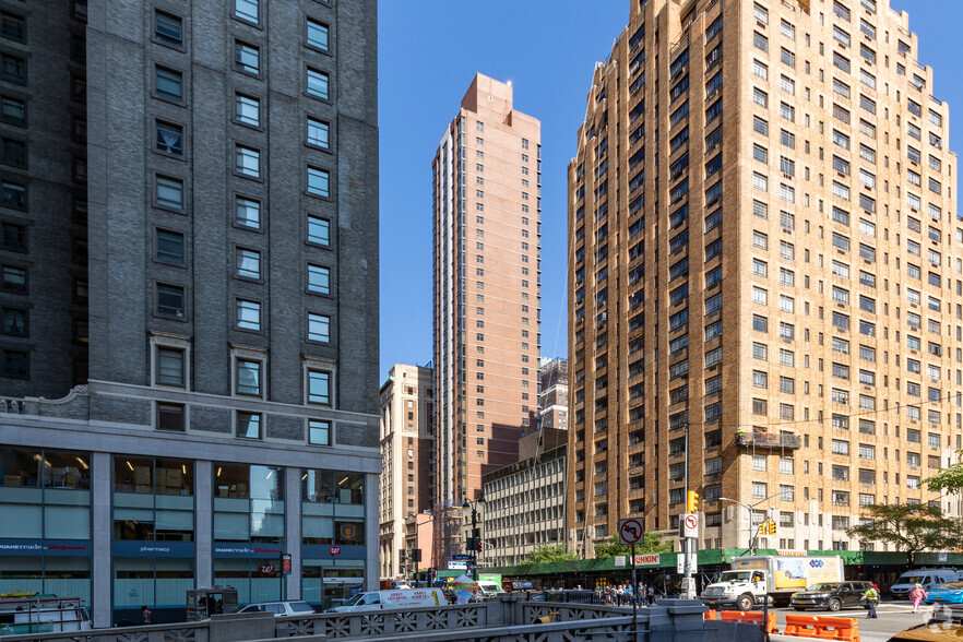 49 E 34th St, New York, NY for lease - Primary Photo - Image 1 of 7