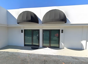 517 Northlake Blvd, North Palm Beach, FL for lease Building Photo- Image 2 of 3
