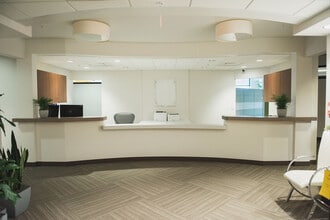 1 W Main St, Medford, OR for lease Building Photo- Image 1 of 10