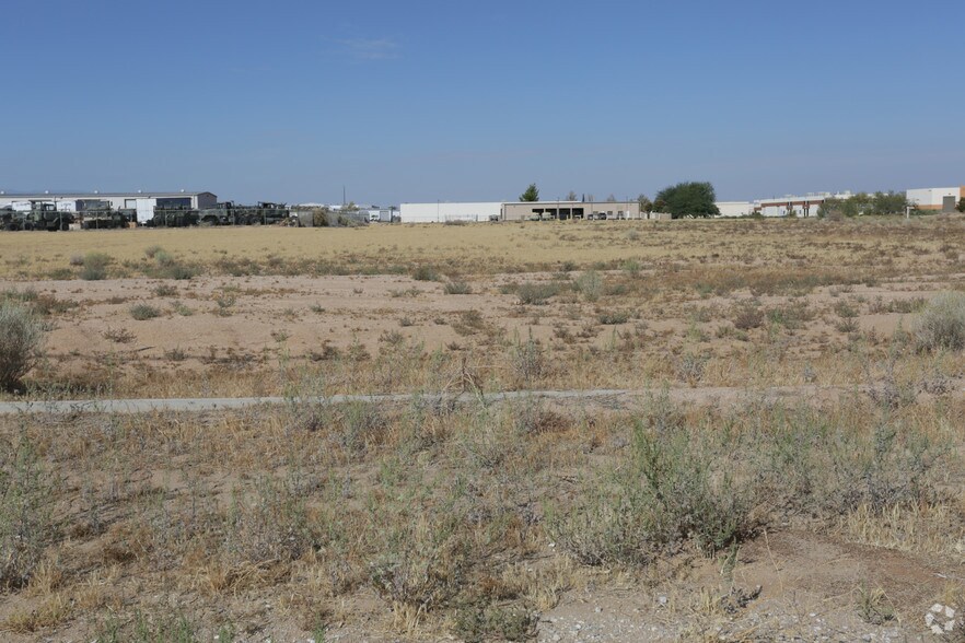 Central Rd, Apple Valley, CA for sale - Primary Photo - Image 1 of 1
