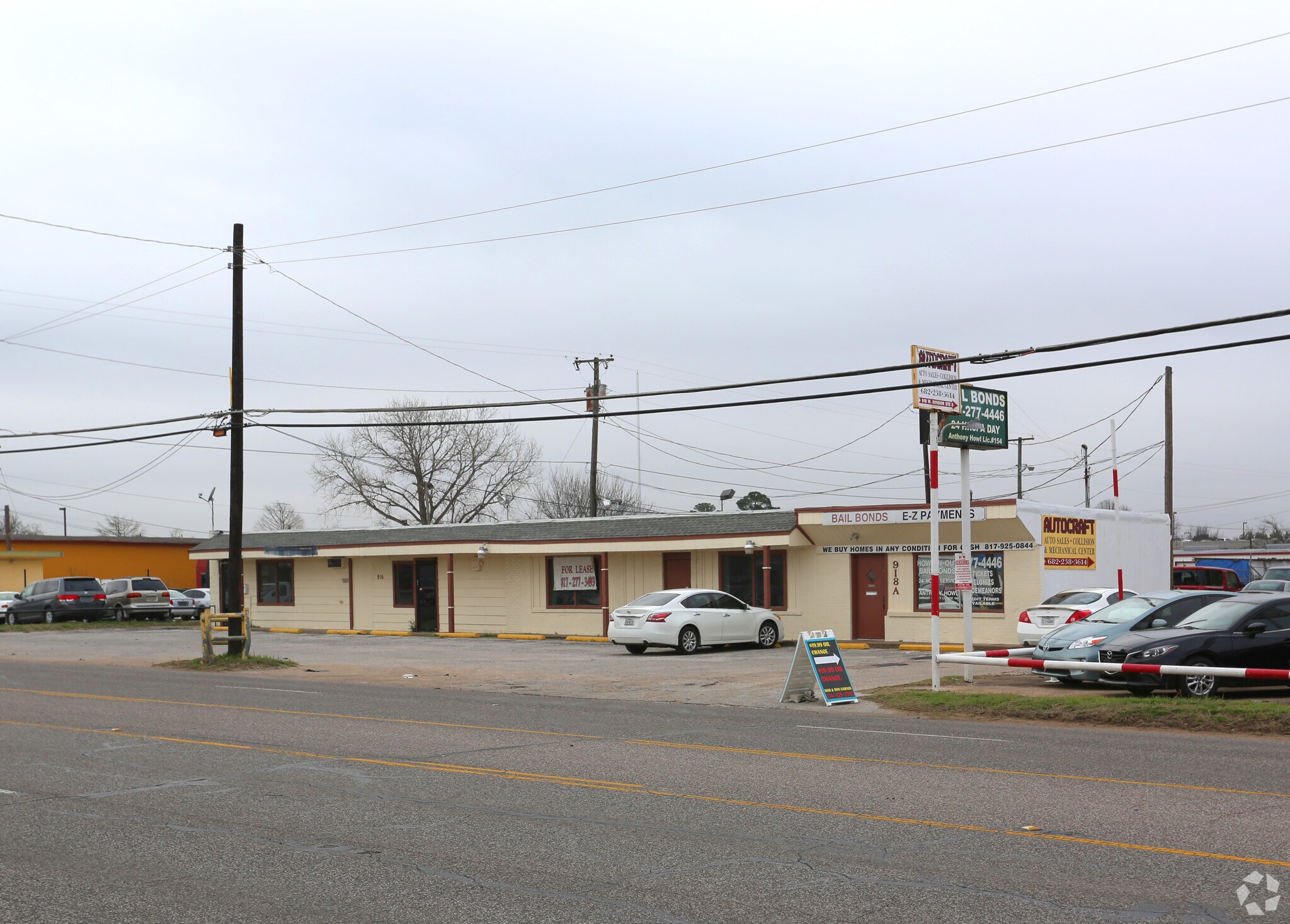 916-918 W Division St, Arlington, TX for sale Primary Photo- Image 1 of 1