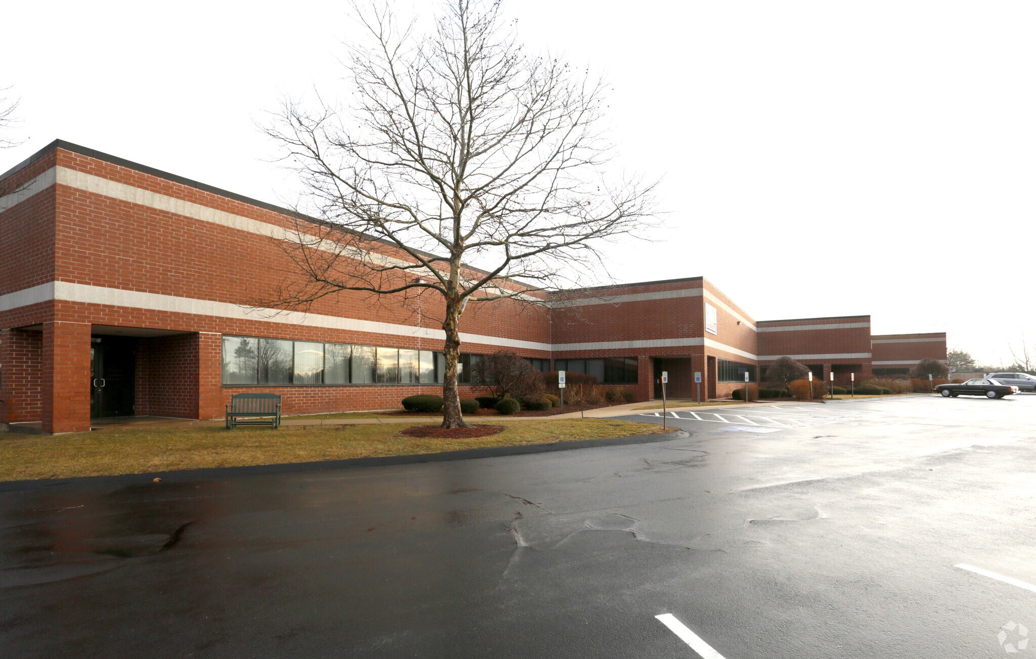 35 Upton Dr, Wilmington, MA for sale Primary Photo- Image 1 of 1