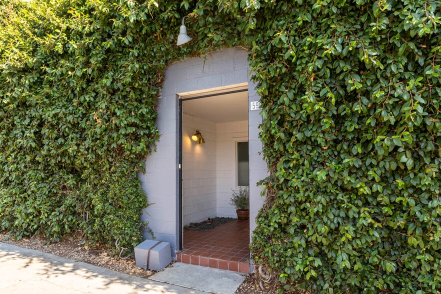 5908 Barton Ave, Los Angeles, CA for sale - Building Photo - Image 2 of 36