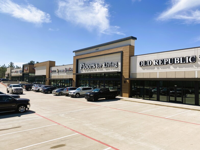 4507 W Davis, Conroe, TX for lease - Building Photo - Image 1 of 10