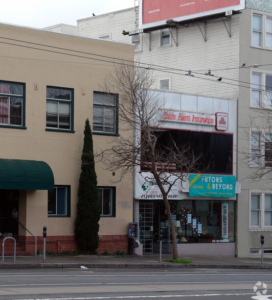 2055-2057 Market St, San Francisco, CA for lease - Building Photo - Image 2 of 28