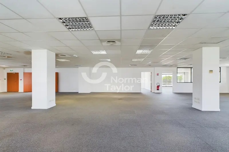 Office in Montpellier for lease - Building Photo - Image 3 of 10