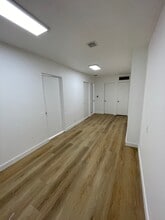 36 Malaga Cove Plz, Palos Verdes Estates, CA for lease Interior Photo- Image 2 of 18