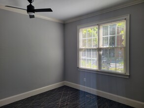 182 Ben Burton Cir, Athens, GA for lease Interior Photo- Image 2 of 3