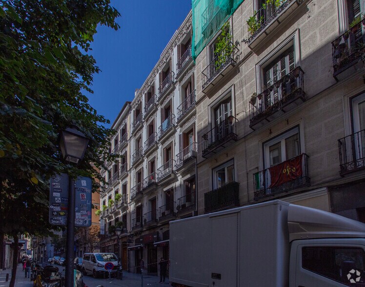 Multifamily in Madrid, Madrid for sale - Building Photo - Image 3 of 4