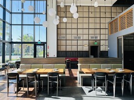 Continental Park - Pub